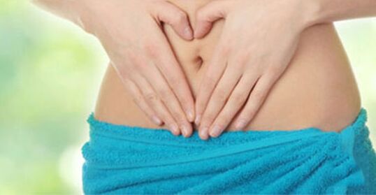 dor abdominal devido a parasitas